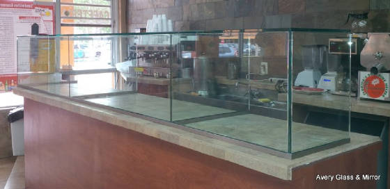 Restaurant glass display case