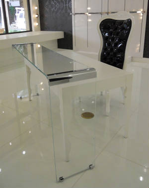 1/2" Low-iron Glass Desk